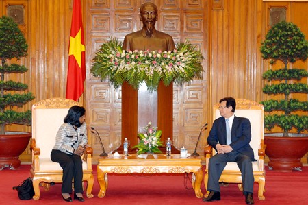 Thủ tướng Nguyễn Tấn Dũng tiếp Phó Tổng Thư ký Liên hợp quốc